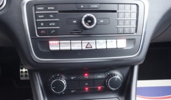MERCEDES CLASSE CLA 180 BERLINE 7G-DCT PHASE 2  AMG-LINE complet