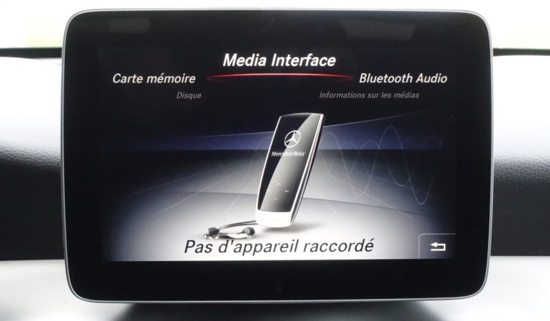 MERCEDES CLASSE CLA 180 BERLINE 7G-DCT PHASE 2  AMG-LINE complet
