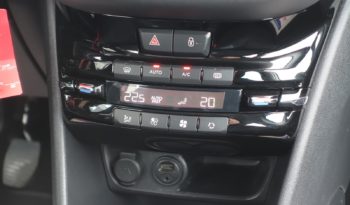 PEUGEOT 208 1.2L VTI 82CH 5 PORTES complet
