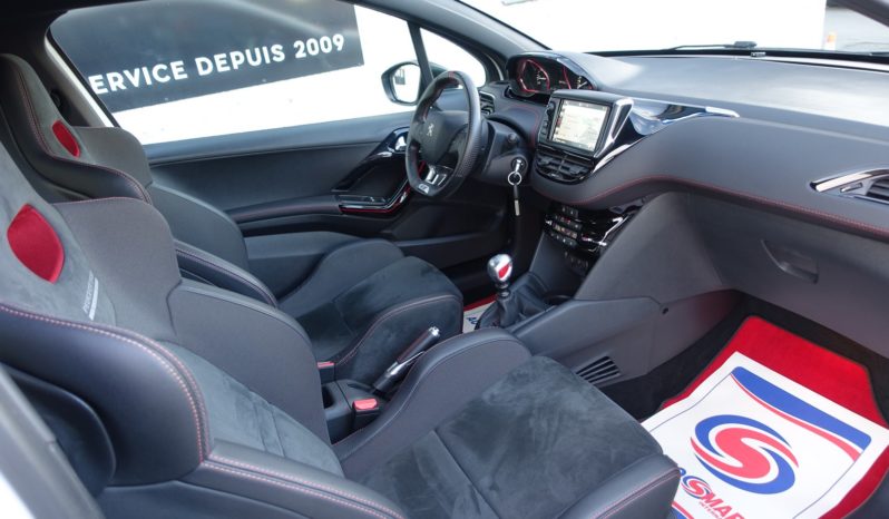PEUGEOT 208 1.6L GTI 208CH FINITION BY PEUGEOT SPORT ( BPS ) complet