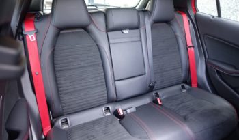 MERCEDES CLASSE GLA 200 156 CH( Essence )  PACK AMG complet