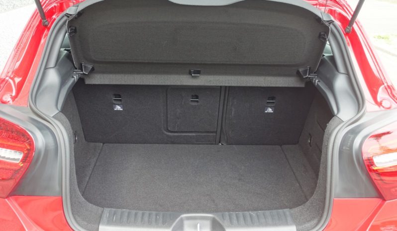 MERCEDES CLASSE A 180 PHASE 2 122 CH ( ESSENCE ) complet