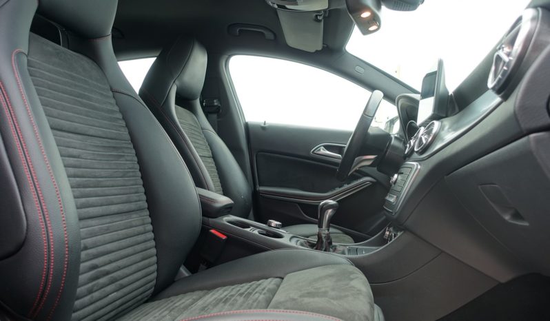 MERCEDES CLASSE CLA 200D SHOOTING BRAKE  AMG-LINE complet