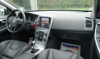 VOLVO XC 60 2.0L D3 150 CH  KINETIC complet