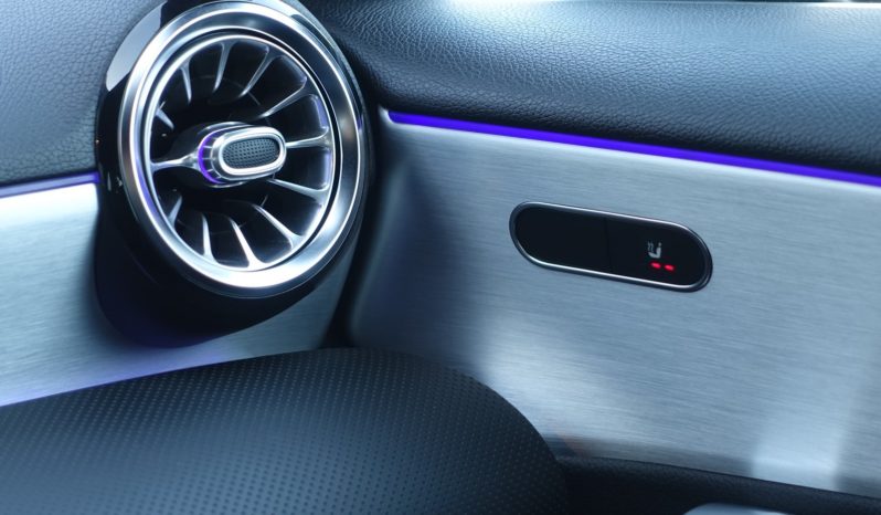 NOUVELLE MERCEDES CLASSE A 180d 116ch 7G-DCT complet