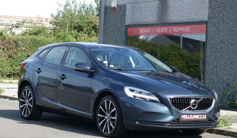 VOLVO V40 2.0L D2 120CH complet