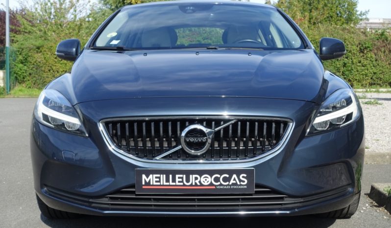 VOLVO V40 2.0L D2 120CH complet