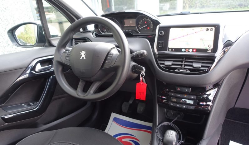 PEUGEOT 208 1.6L HDI 100CH 5 PORTES complet