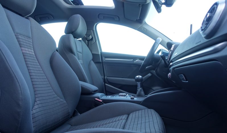 AUDI A3 BERLINE TFSI SPORT 116 CH complet