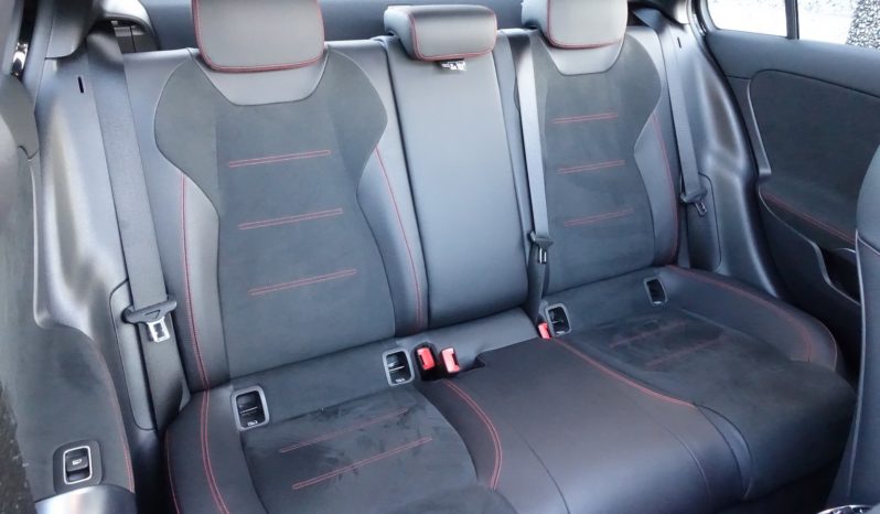 NOUVELLE MERCEDES CLASSE A 180d BERLINE 7G-DCT AMG complet