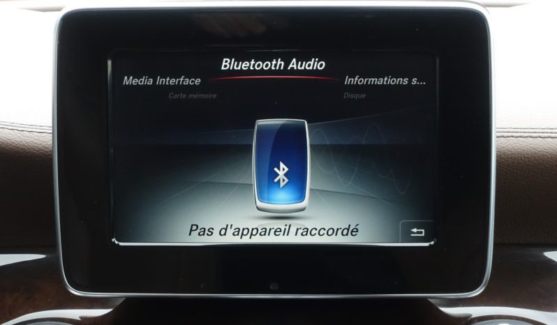MERCEDES CLASSE GLA 180 D  INTUITION complet