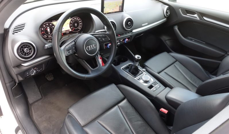 AUDI A3 SPORTBACK 35 TFSI 150CH ( Essence ) complet