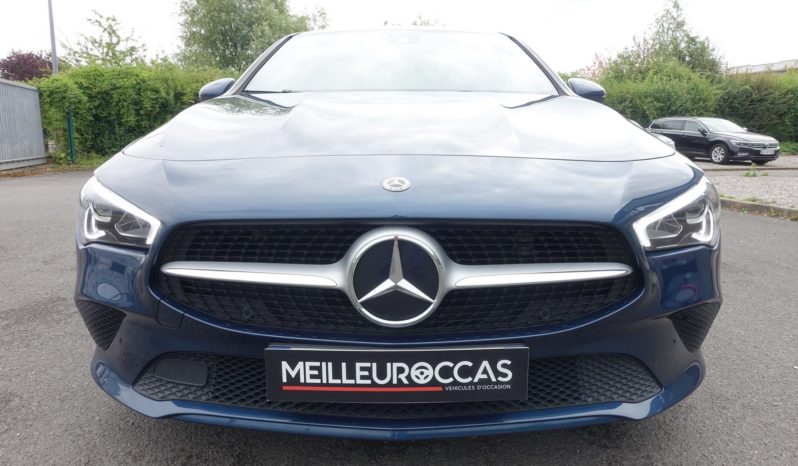 NOUVELLE MERCEDES CLASSE CLA BERLINE 180 ( Essence ) complet