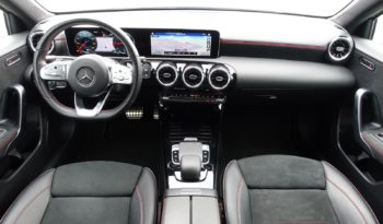 NOUVELLE MERCEDES CLASSE A 200D 7G-DCT 150 CH AMG-LINE complet