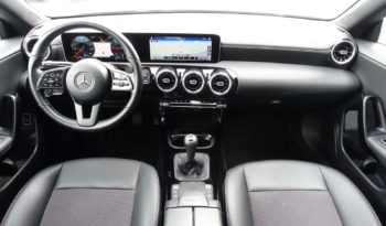 NOUVELLE MERCEDES CLASSE CLA BERLINE 180D complet