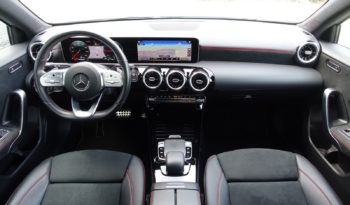 NOUVELLE MERCEDES CLASSE A 180 D 7G-DCT  AMG-LINE complet