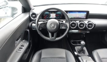 NOUVELLE MERCEDES CLASSE CLA BERLINE 180D complet