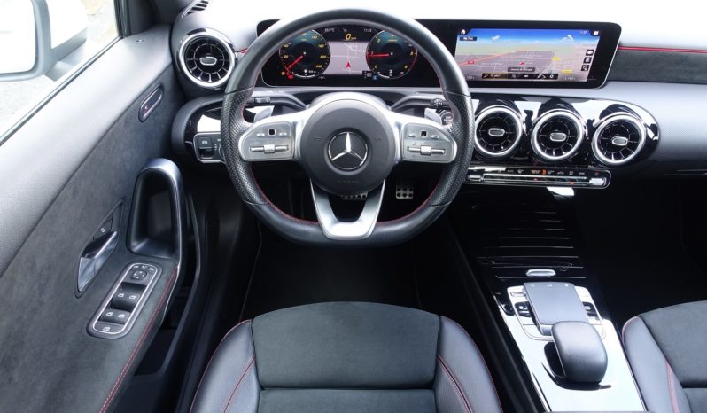 NOUVELLE MERCEDES CLASSE A 180 D 7G-DCT  AMG-LINE complet