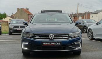 VOLKSWAGEN PASSAT SW 218 CH GTE HYBRIDE RECHARGEABLE DSG complet