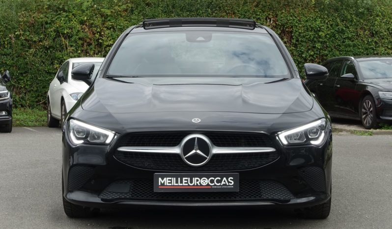 NOUVELLE MERCEDES CLASSE CLA BERLINE 180 ( Essence ) complet