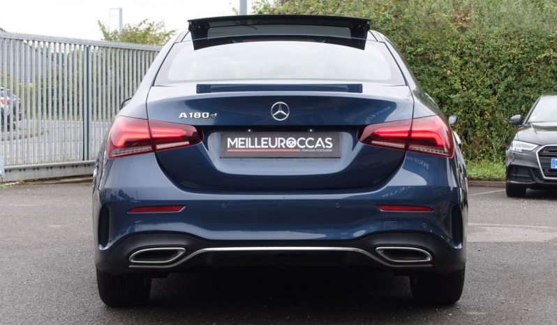 NOUVELLE MERCEDES CLASSE A 180 D 7G-DCT  AMG-LINE complet