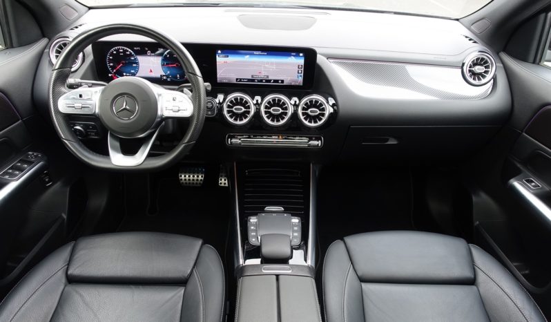 MERCEDES CLASSE GLA 220 D 4 MATIC 8G-TRONIC 190 CH AMG-LINE complet