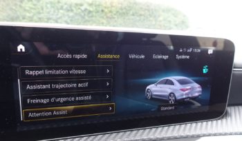 NOUVELLE MERCEDES CLASSE CLA BERLINE 180 ( Essence ) complet