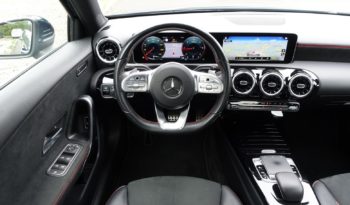 NOUVELLE MERCEDES CLASSE A 180 D 7G-DCT  AMG-LINE complet