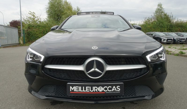 NOUVELLE MERCEDES CLASSE CLA BERLINE 180 ( Essence ) complet