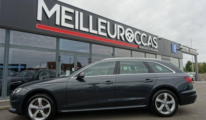 AUDI A4 AVANT 30 TDI complet