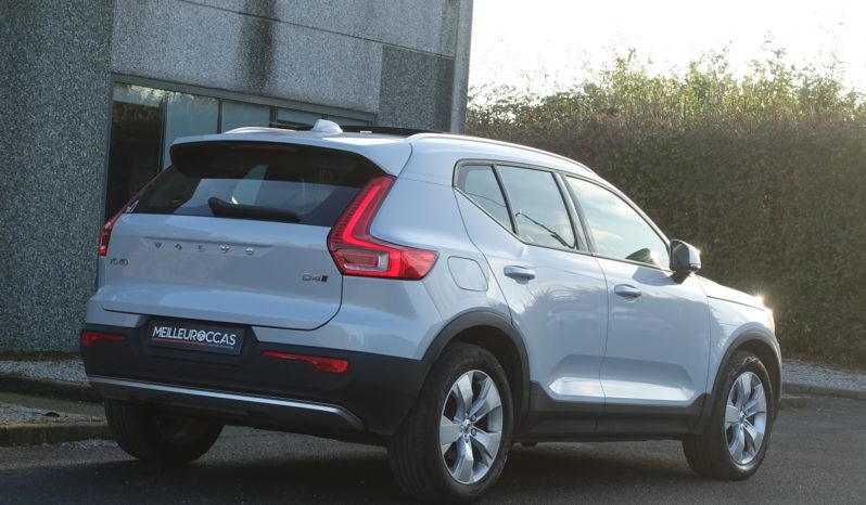 VOLVO XC 40 D4 2.0 L AWD GEARTRONIC 190CH  MOMENTUM complet