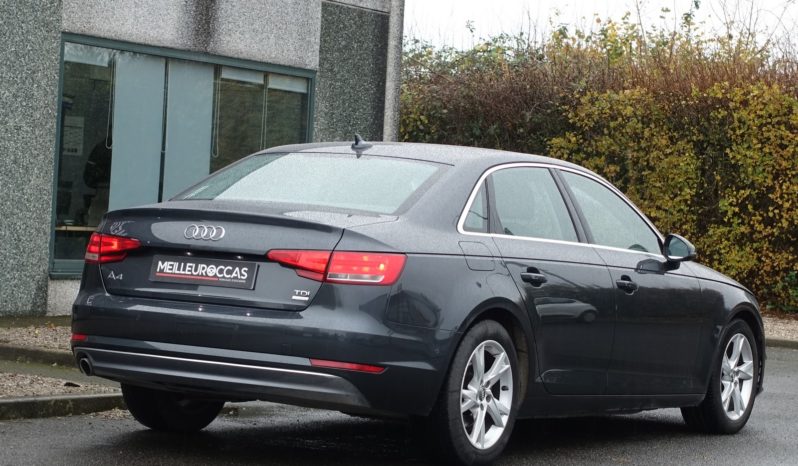 AUDI A4 BERLINE 2.0L TDI 150 CH ULTRA S-TRONIC complet