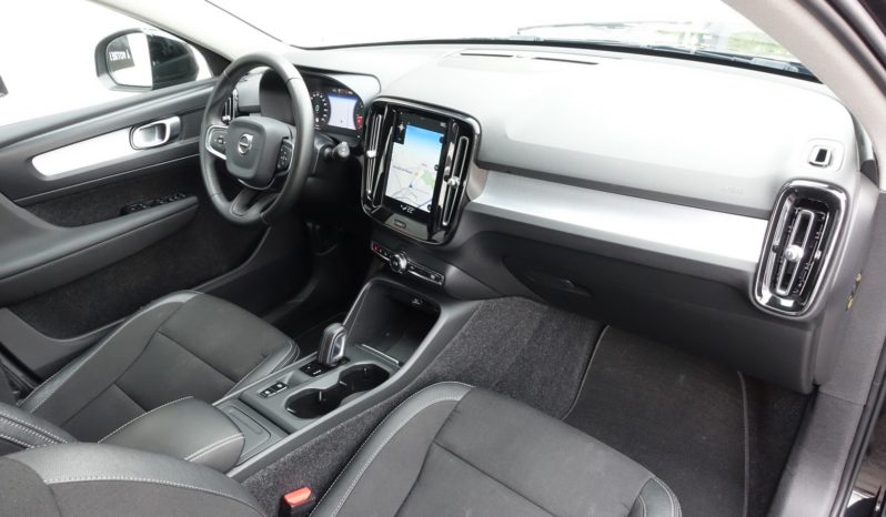 VOLVO XC 40 D3 2.0 L GEARTRONIC 150CH MOMENTUM complet