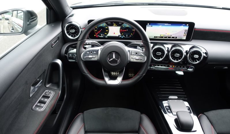 NOUVELLE MERCEDES CLASSE A 180 D 7G-DCT  AMG-LINE complet