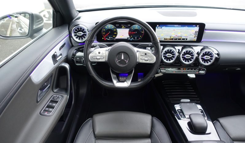 NOUVELLE MERCEDES CLASSE A 180 D 7G-DCT  AMG-LINE complet