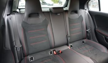 NOUVELLE MERCEDES CLASSE A 180 D 7G-DCT AMG-LINE complet