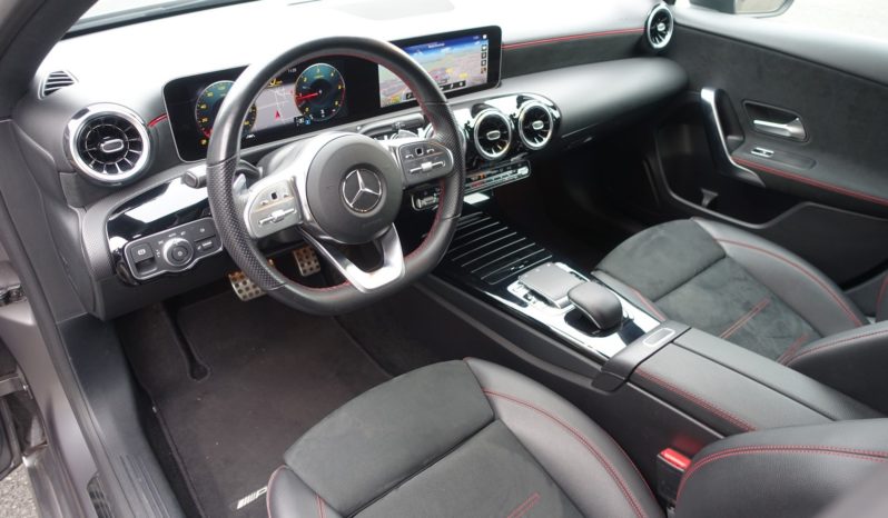 NOUVELLE MERCEDES CLASSE A 180 D 7G-DCT AMG-LINE complet