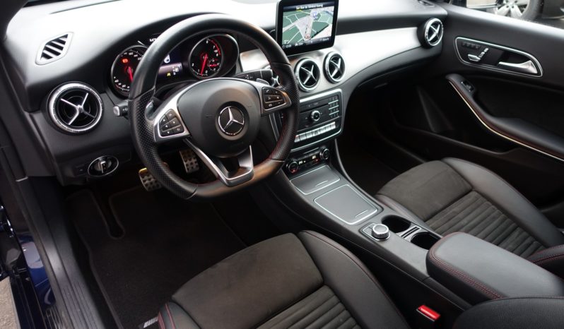 MERCEDES CLASSE CLA 200 BERLINE 7G-Dct 156ch AMG-LINE complet