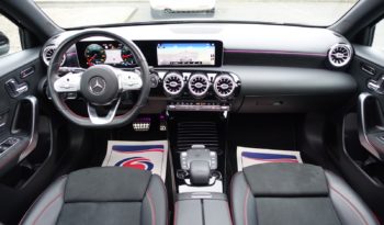 NOUVELLE MERCEDES CLASSE A 200 7G-DCT AMG-LINE complet