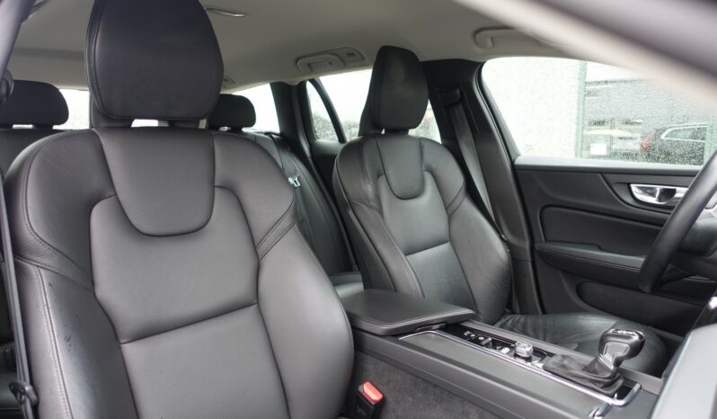 VOLVO V 60 D3 2.0 L GEARTRONIC 150CH MOMENTUM complet
