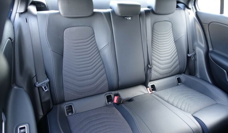 NOUVELLE MERCEDES CLASSE A BERLINE 180d 7G-DCT complet