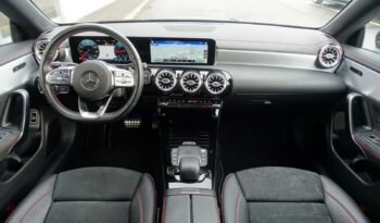 MERCEDES CLA 200D SHOOTING BRAKE 8G-DCT 150 CH ( Break )  AMG-LINE complet