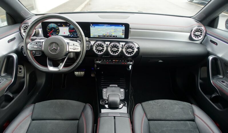 MERCEDES CLA 200D SHOOTING BRAKE 8G-DCT 150 CH ( Break )  AMG-LINE complet