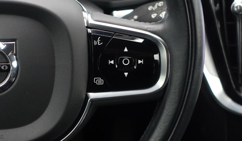 VOLVO V 60 D3 2.0 L GEARTRONIC 150CH MOMENTUM complet