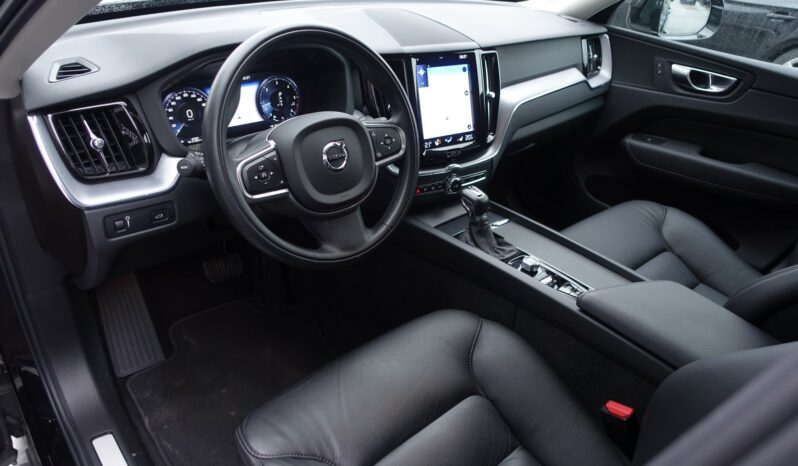 VOLVO XC 60 D4 2.0 L GEARTRONIC 163CH MOMENTUM complet