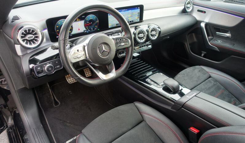 MERCEDES CLA 200D SHOOTING BRAKE 8G-DCT 150 CH ( Break )  AMG-LINE complet
