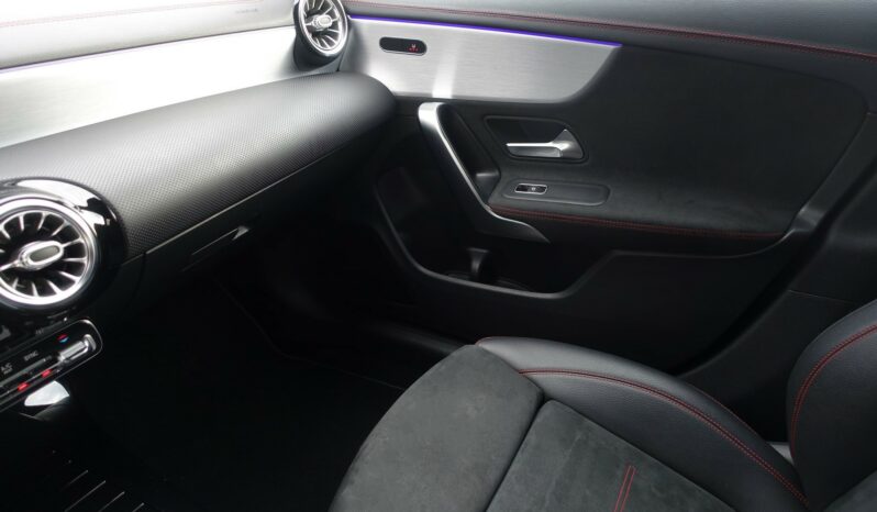 MERCEDES CLA 200D SHOOTING BRAKE 8G-DCT 150 CH ( Break )  AMG-LINE complet