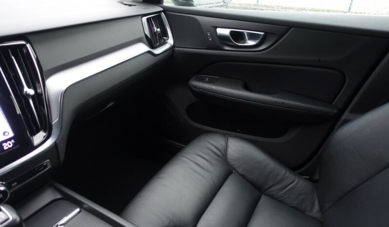 VOLVO V 60 D3 2.0 L GEARTRONIC 150CH MOMENTUM complet