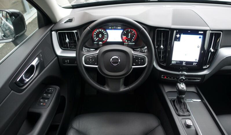 VOLVO XC 60 D4 2.0 L GEARTRONIC 163CH MOMENTUM complet