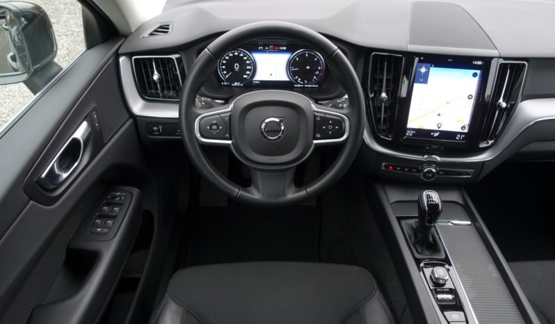 VOLVO XC 60 D3 2.0 L 150 CH MOMENTUM complet